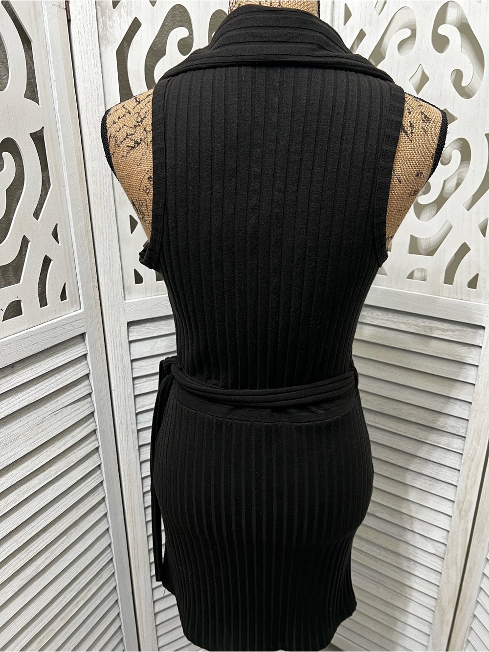 Emprada Sleeveless Black Ribbed Wrap Dress - Picture 6 of 11